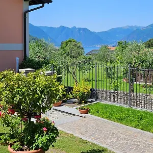 With Garden And Parking Apartment